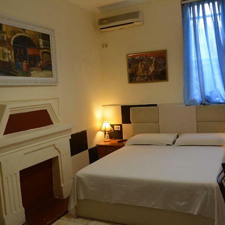 Hotel Republika Tirana Zewnętrze zdjęcie