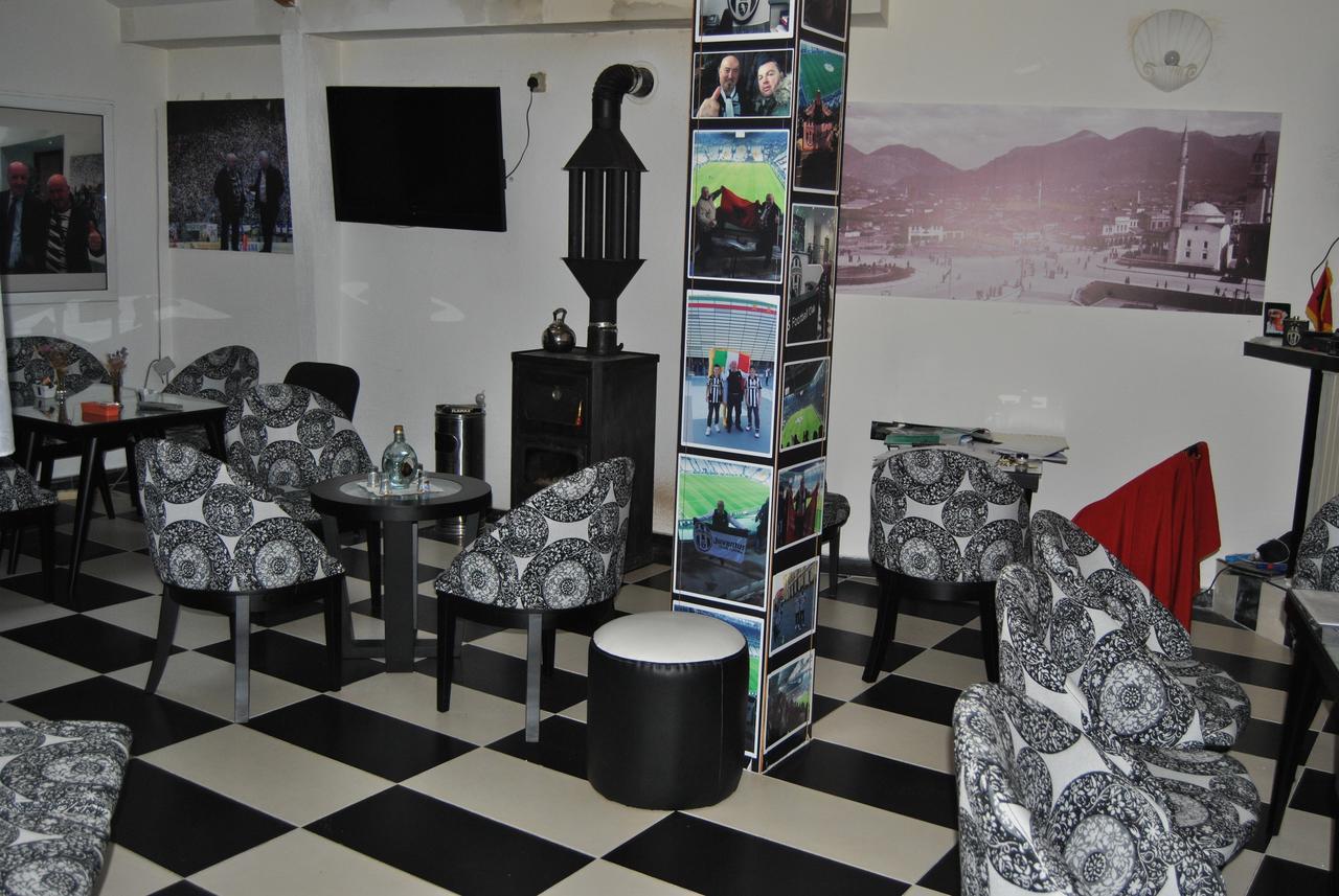 Hotel Republika Tirana Zewnętrze zdjęcie