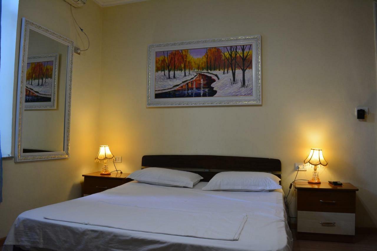 Hotel Republika Tirana Zewnętrze zdjęcie