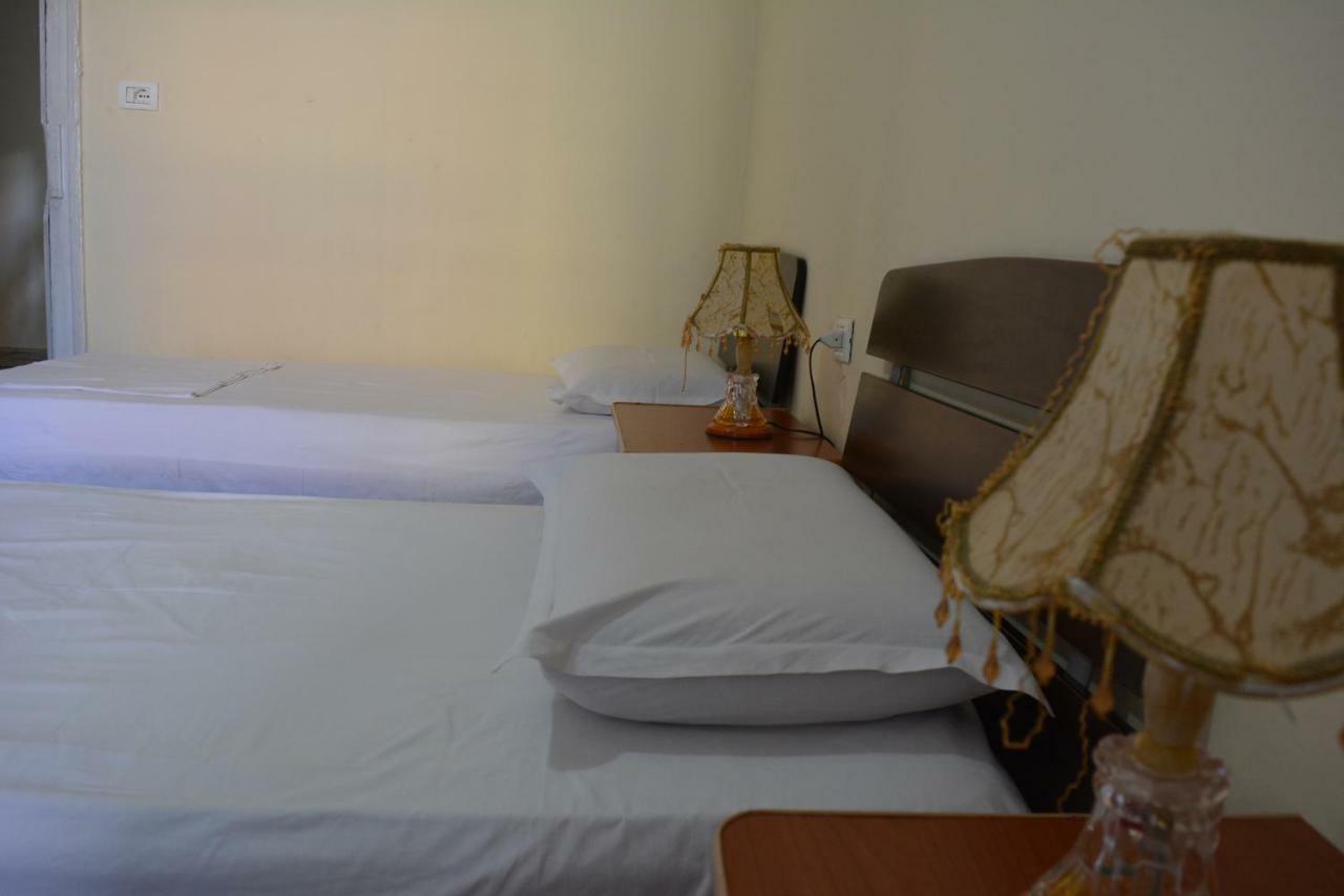 Hotel Republika Tirana Zewnętrze zdjęcie