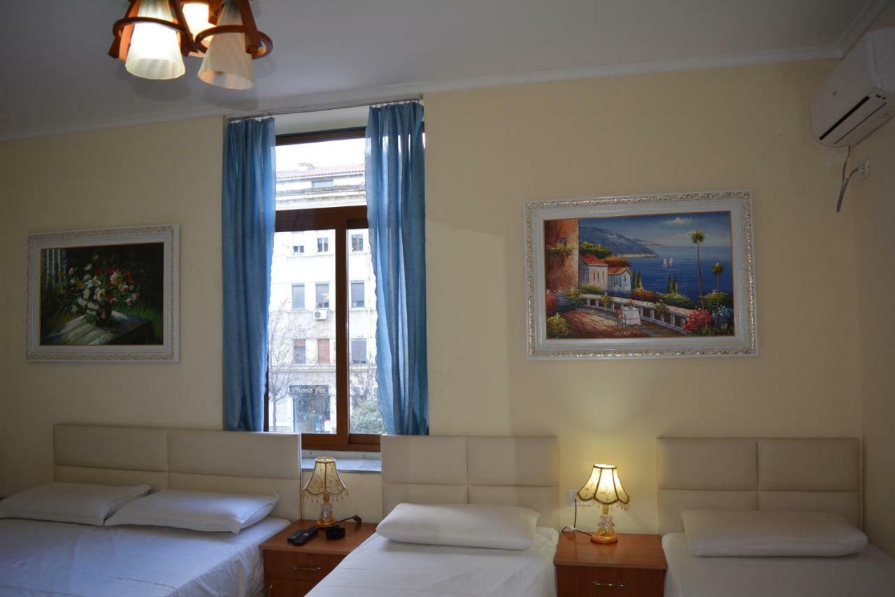 Hotel Republika Tirana Zewnętrze zdjęcie
