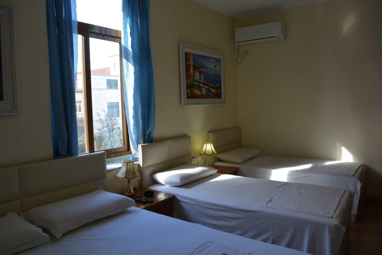 Hotel Republika Tirana Zewnętrze zdjęcie
